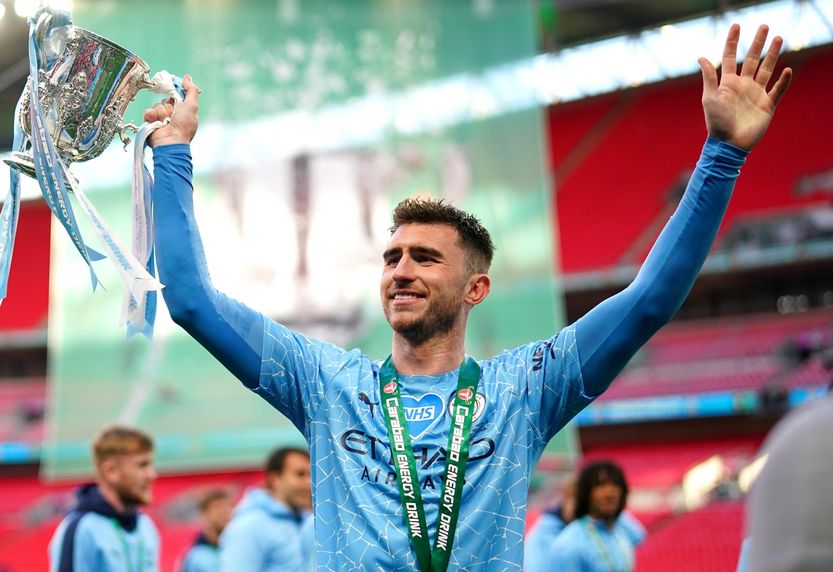 กฎการเล่นพนันบอล เกมการเดิมพันทุกแบบที่มีให้เลือกลงทุน